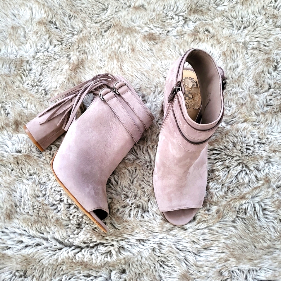 Vince Camuto Catinca Fringe Peep Toe Ankle Boots Chunky Heel Taupe Size 8.5
